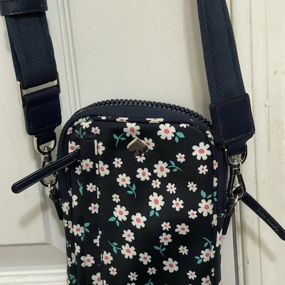 Kate Spade North South Crossbody - Picture 2 of 4